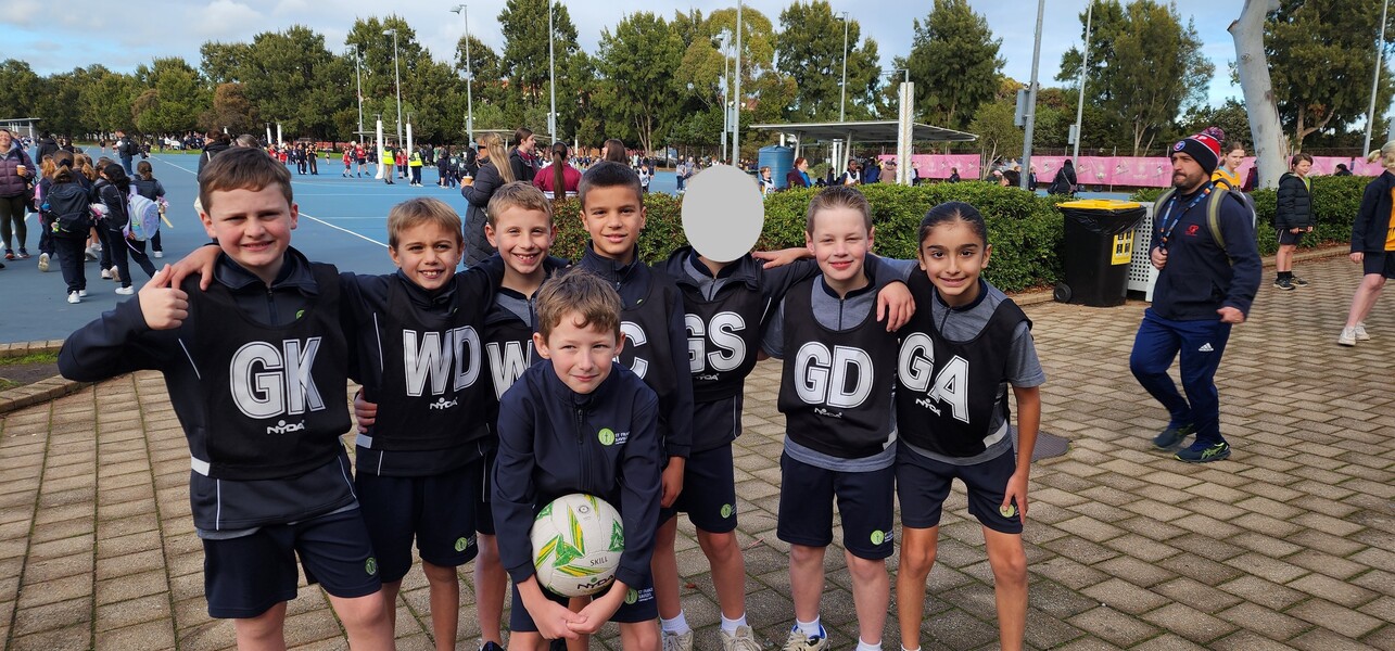 Year 3_4 Boys Team 8