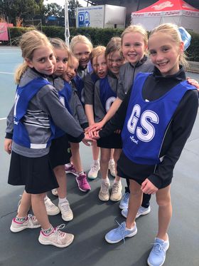 Year 3_4 Girls Team 1